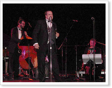 Photo of Martin Beal performing
